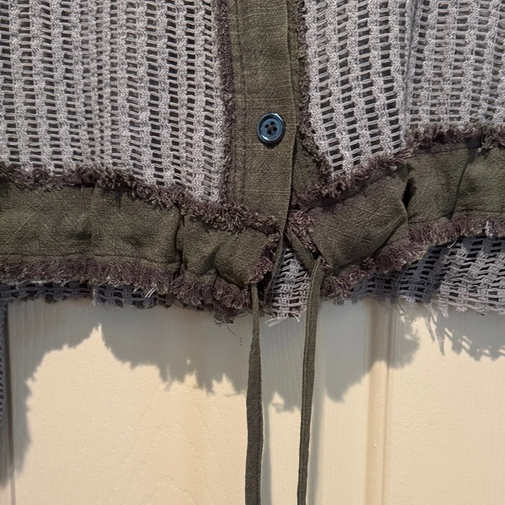 POL women’s Two-Tone crochet like Hooded Utility Jacket in Gray and Olive NWOT - Picture 2 of 16